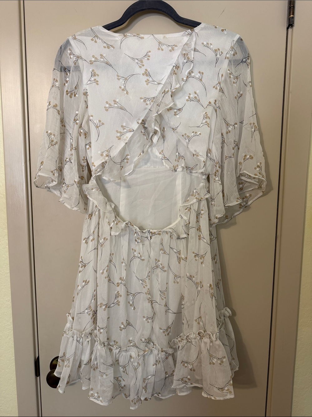 White Floral Backless Ruffle Mini Dress - Picture 3 of 5